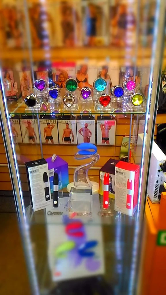 Анальные втулки с кристаллом.jpeg