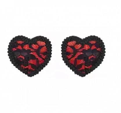 pestisynakleykinagrudvformeserdechekchernokrasnye