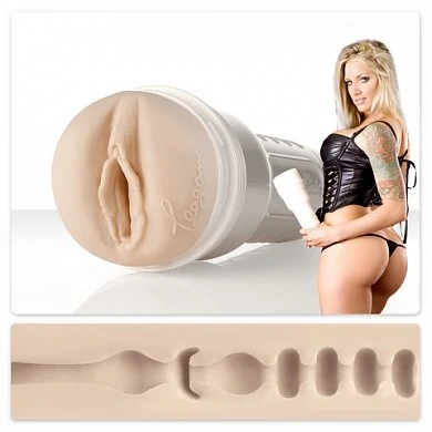 Fleshlight и Skinworxxx Pictures счастливы предложить Вам Fleshlight Тиган Пресли с рельефом Лотос.