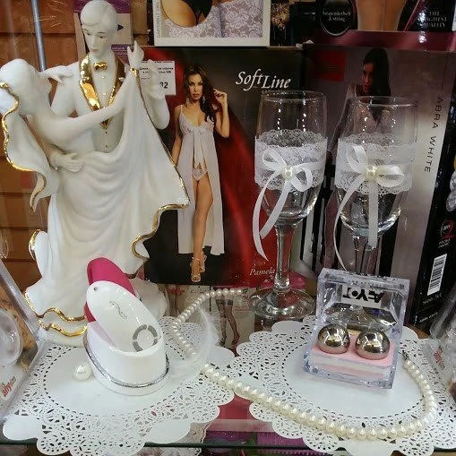 Розничный магазин Горский м-н д. 64 отдел 24,т.+7(383) 361-52-00 этаж 2 с 10.00 до 20.30